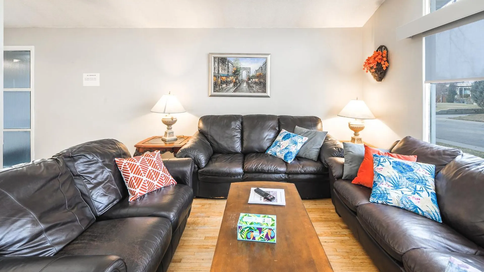 Penzion V-Home By Heritage Park And Glenmore Reservoir YYC