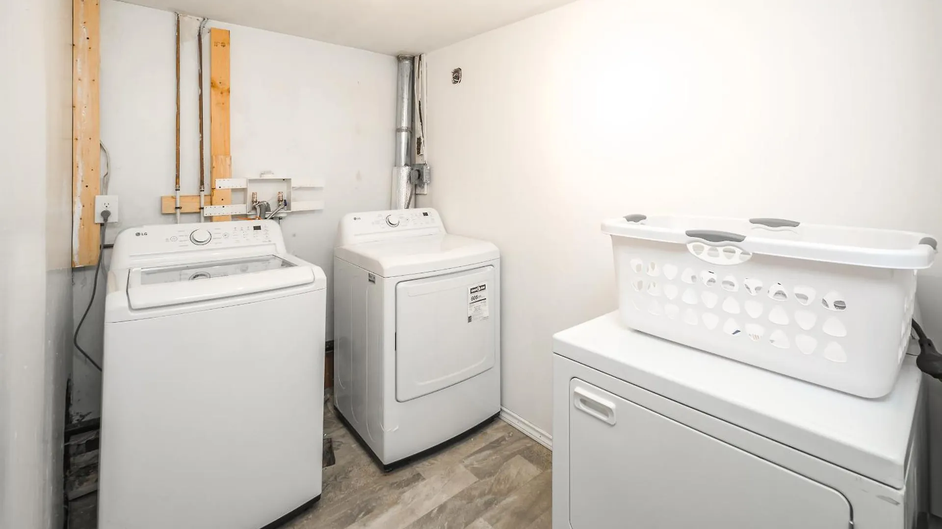 Penzion V-Home By Heritage Park And Glenmore Reservoir YYC Kanada