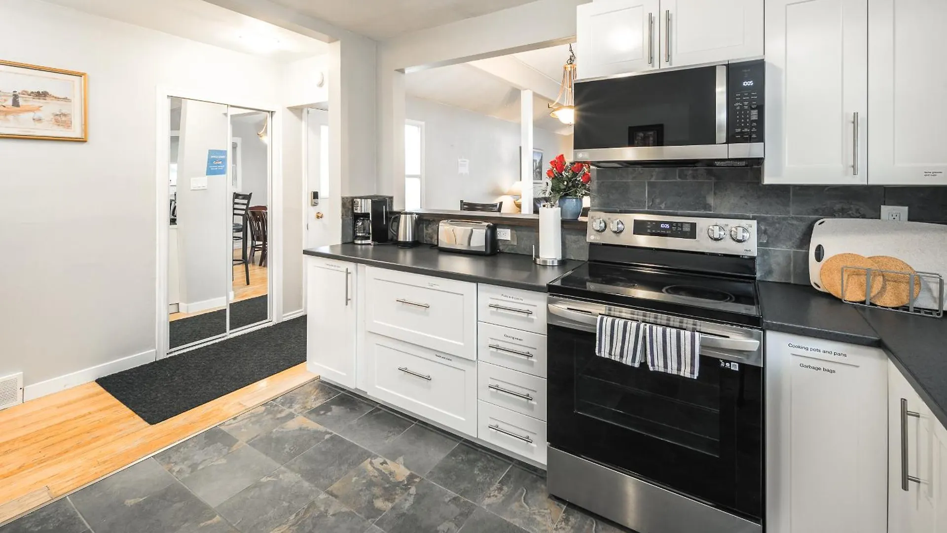 V-Home By Heritage Park And Glenmore Reservoir YYC Penzion
