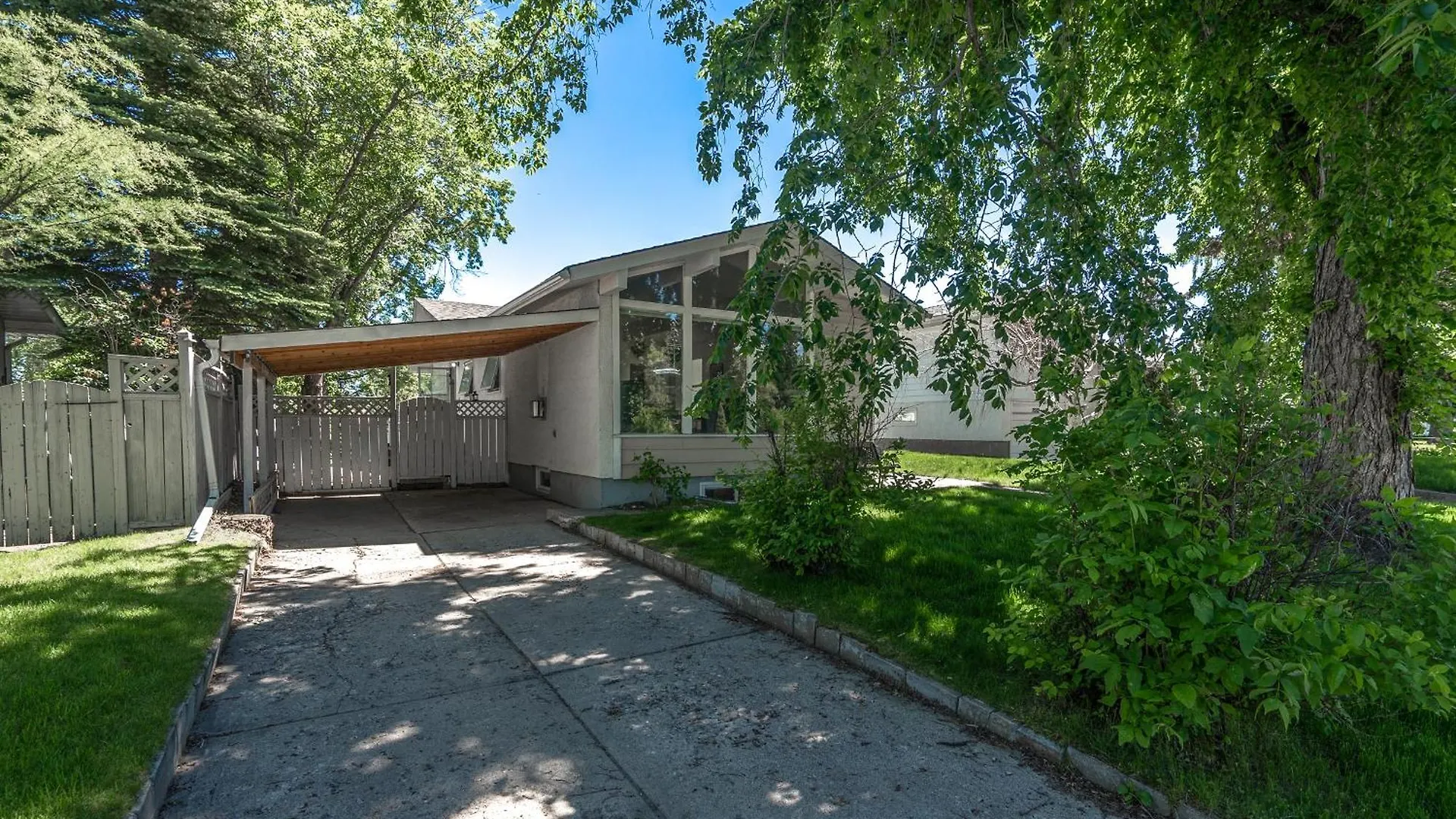 YYC V-Home By Heritage Park And Glenmore Reservoir קנדה